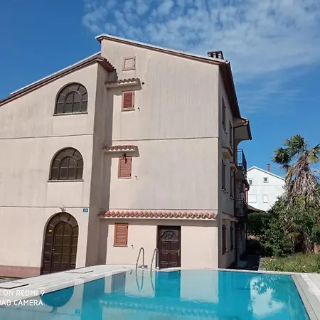 Daire Apartments With Parking Space Umag - 27430