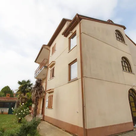 With Parking Space - 27430 Apartamento