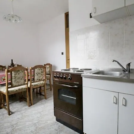 With Parking Space - 27430 Apartamento