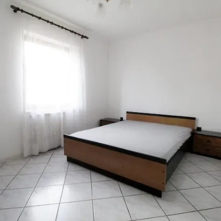 With Parking Space - 27430 Apartamento