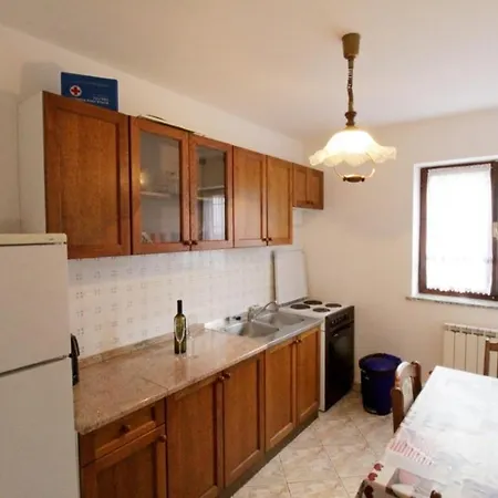 Apartamento With Parking Space - 27430 Umago