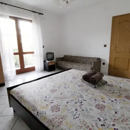 With Parking Space - 27430 Apartamento Umago