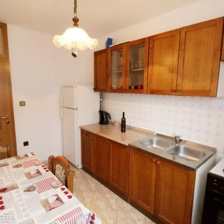 Apartments With Parking Space Umag - 27430