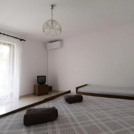 Apartments With Parking Space Umag - 27430 *